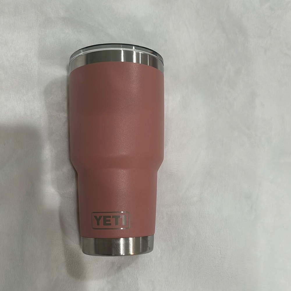 30oz pink Yeti Rambler